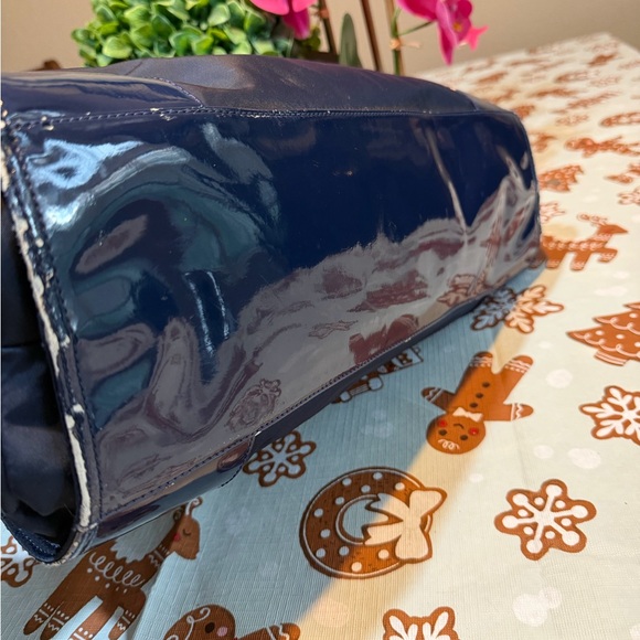 Tory Burch Navy Extra Large Tote - Picture 3 of 13